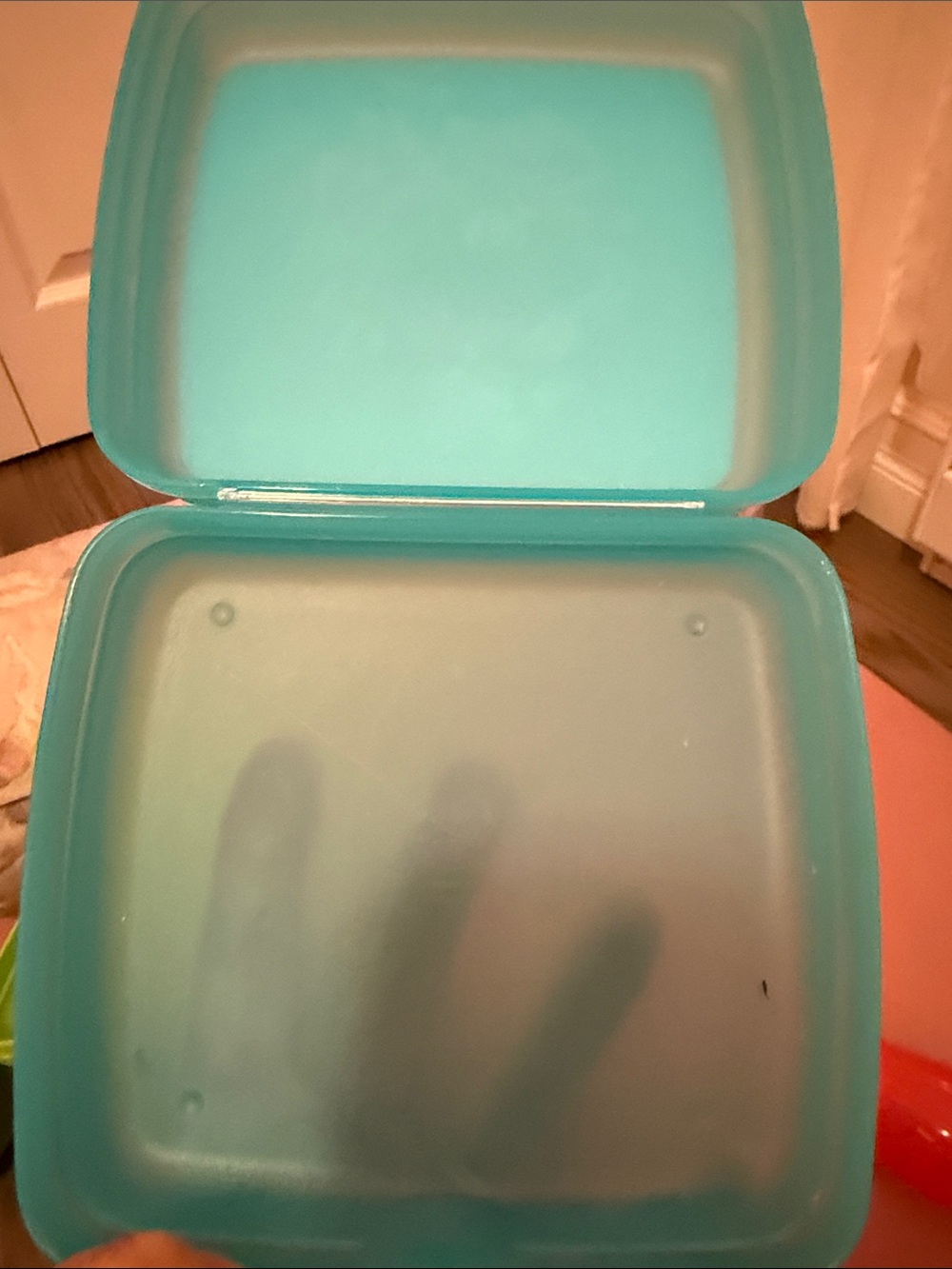 Tupperware Lot - Picture 15 of 16